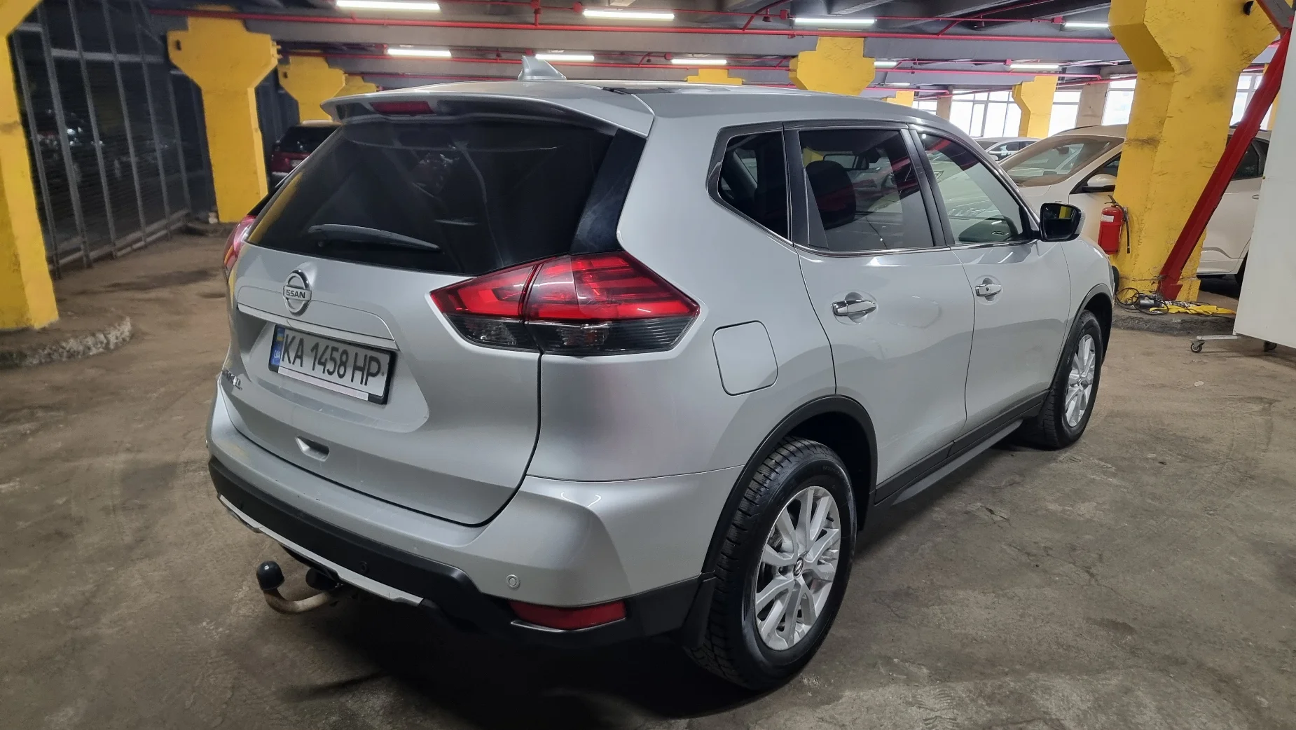 Nissan X-Trail photo